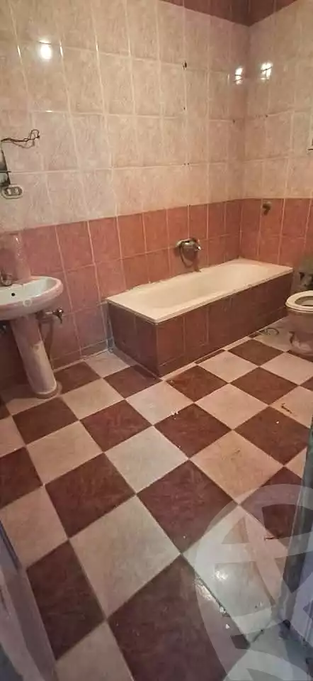 https://aqarmap.com.eg/ar/listing/7253846-for-sale-alexandria-al-agamy-lbytsh-el-hay-st