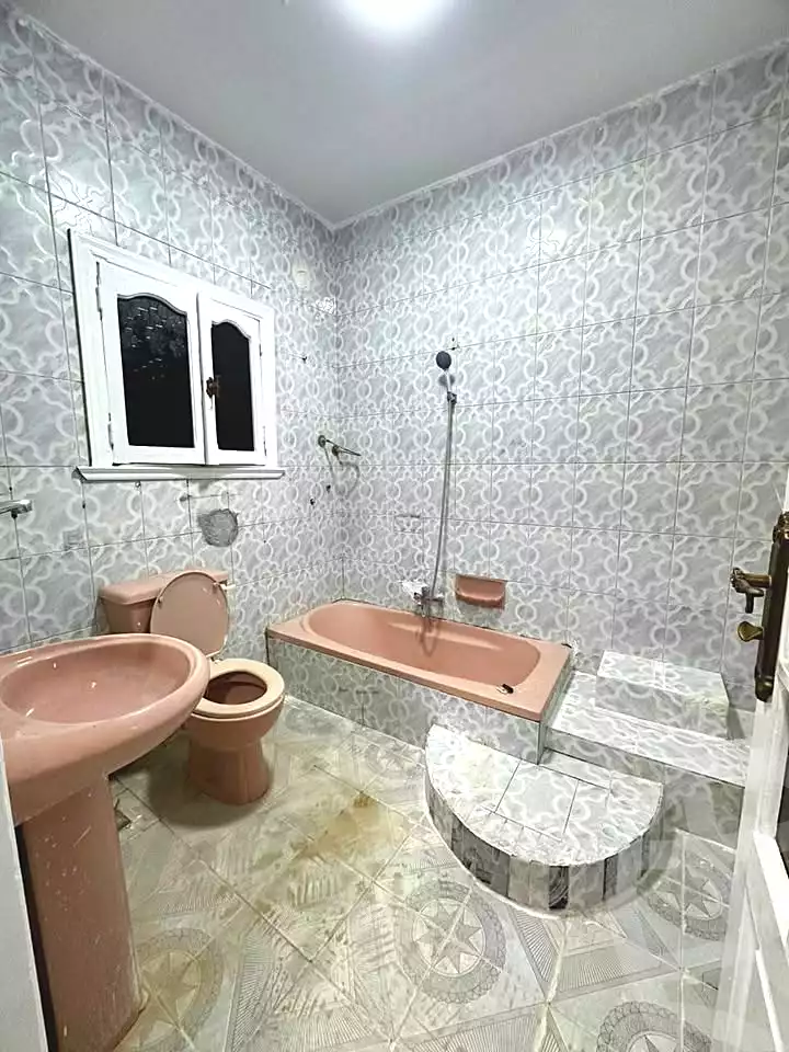 https://aqarmap.com.eg/en/listing/7254027-for-sale-alexandria-al-agamy-el-hanouvel