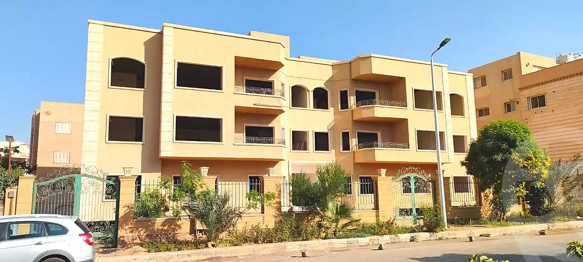 https://aqarmap.com.eg/ar/listing/7254456-for-sale-cairo-new-cairo-el-ahyaa-first-neighborhood-omar-ibn-abd-el-aziz-st
