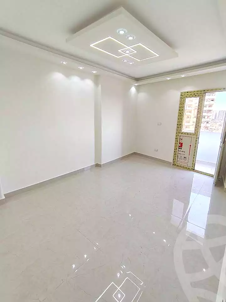 https://aqarmap.com.eg/ar/listing/7254488-for-sale-alexandria-moharram-bey
