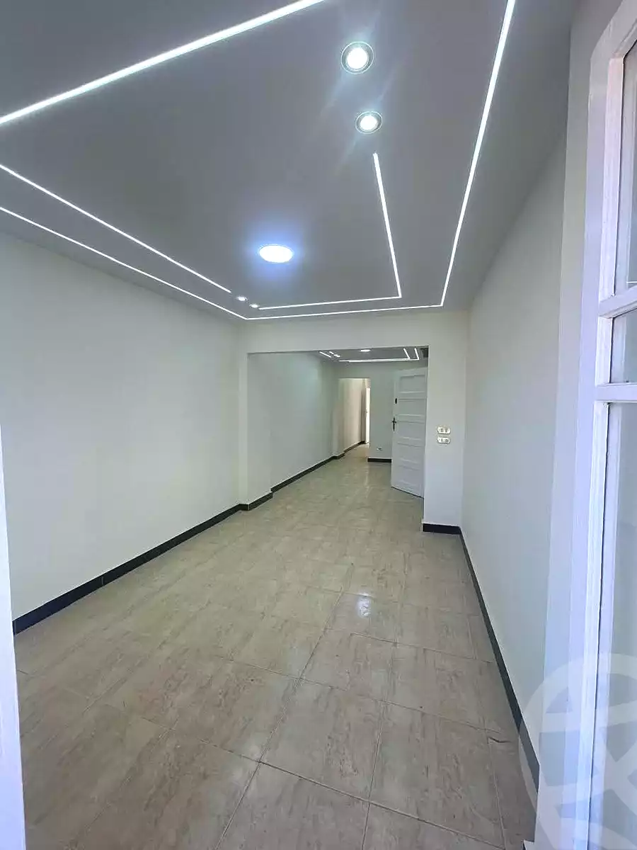 https://aqarmap.com.eg/ar/listing/7254679-for-sale-alexandria-el-asafra-shr-45