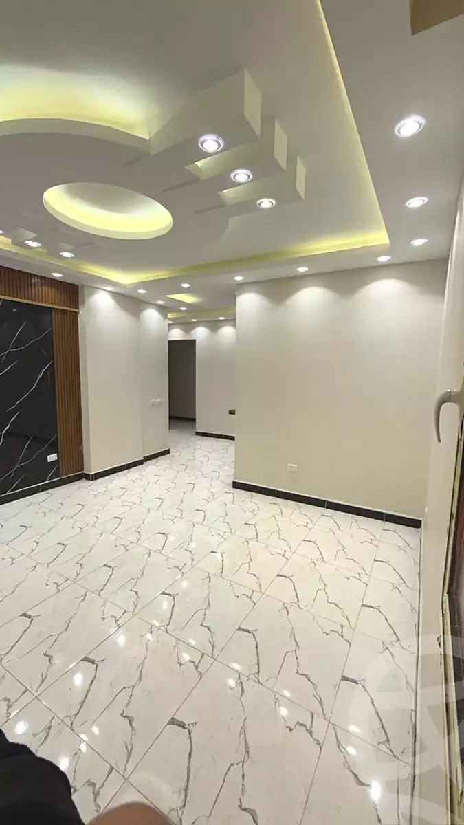 https://aqarmap.com.eg/ar/listing/7255121-for-sale-cairo-6th-of-october-el-ahyaa-neighborhood-3rd-al-hay-al-thalith-st