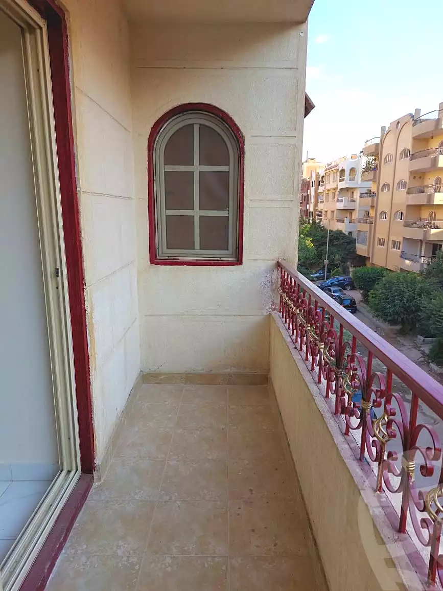 https://aqarmap.com.eg/ar/listing/7255128-for-sale-cairo-6th-of-october-el-ahyaa-neighborhood-2nd-divided-from-al-kafrawei-st