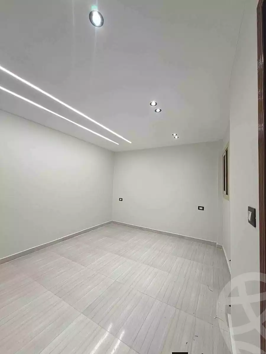 https://aqarmap.com.eg/ar/listing/7255146-for-sale-alexandria-al-agamy-lbytsh-shahr-al-assal-st