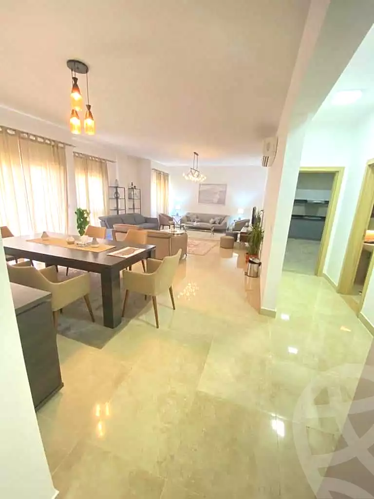 https://aqarmap.com.eg/ar/listing/7255259-for-sale-cairo-new-cairo-compounds-hyde-park-centre-ville-hyde-park