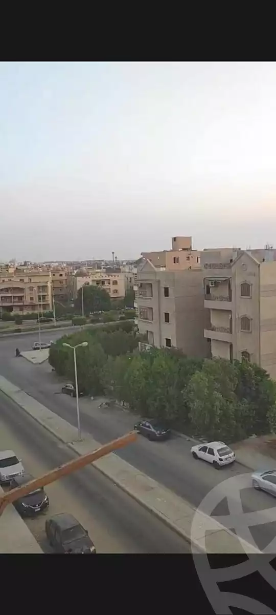 https://aqarmap.com.eg/ar/listing/7255431-for-sale-cairo-el-sheikh-zayed-city-el-hay-el-hady-ashaer-area-1-street-10