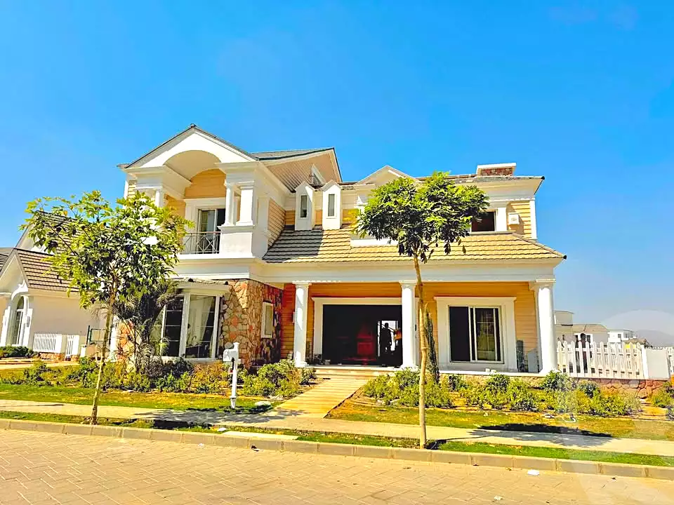 https://aqarmap.com.eg/en/listing/7255546-for-sale-cairo-new-cairo-compounds-mountain-view1-1-compound