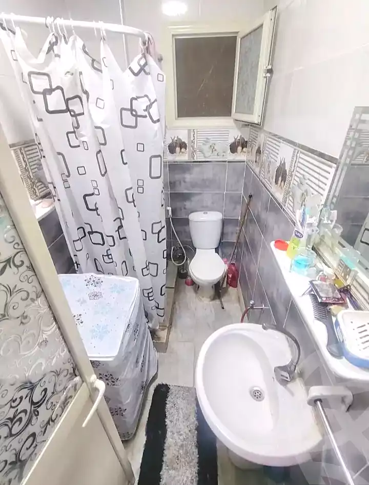 https://aqarmap.com.eg/en/listing/7255759-for-sale-alexandria-al-agamy-lbytsh-mecca-st