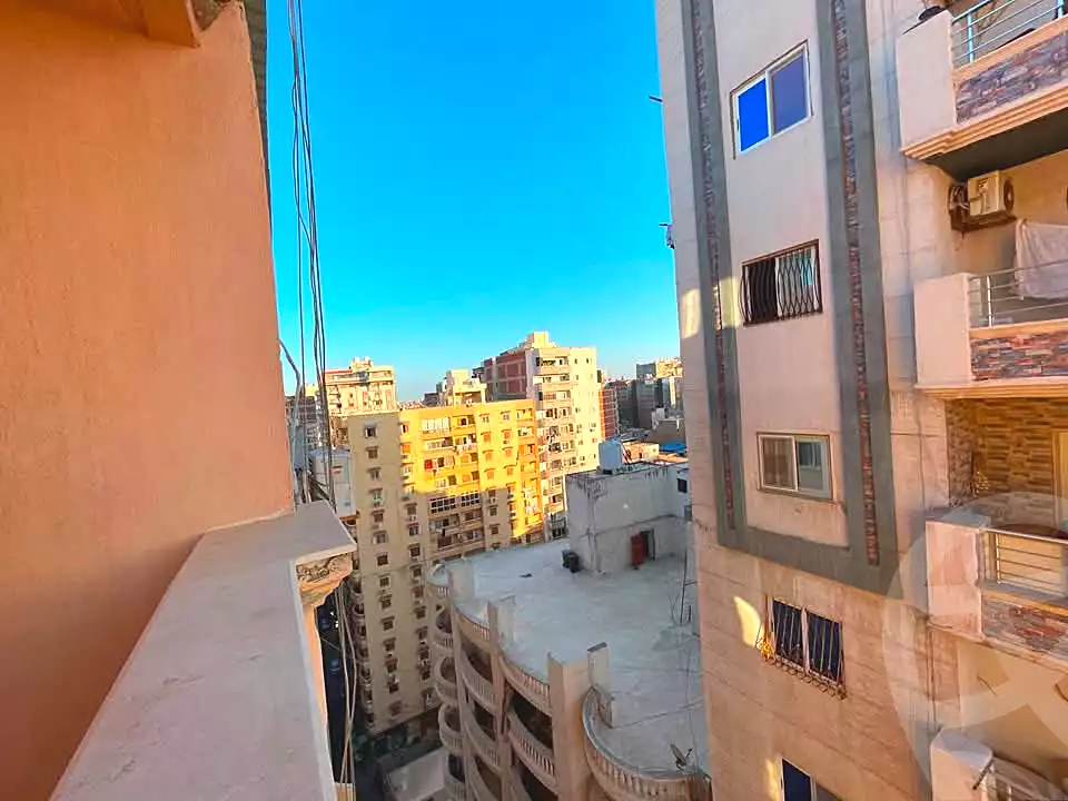 https://aqarmap.com.eg/en/listing/7256336-for-sale-alexandria-ganaklis-shr-mrtdy-bsh