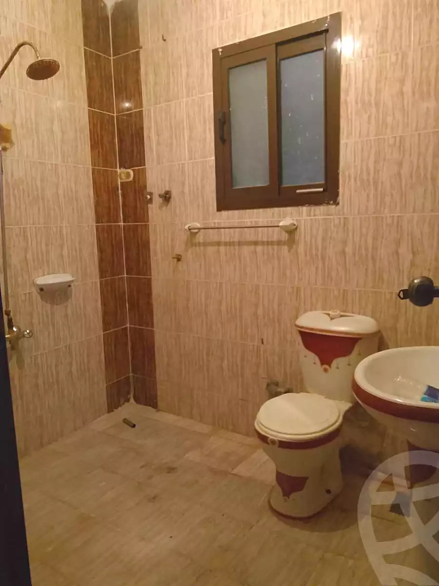 https://aqarmap.com.eg/en/listing/7256435-for-sale-alexandria-al-agamy-el-hanouvel-radwan-st