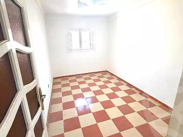 https://aqarmap.com.eg/ar/listing/7256740-for-sale-alexandria-lsywf-el-falki
