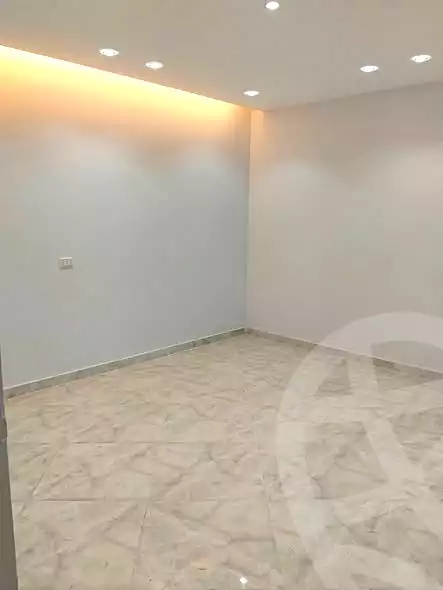https://aqarmap.com.eg/ar/listing/7256876-for-sale-alexandria-al-agamy-lbytsh-bianchiii