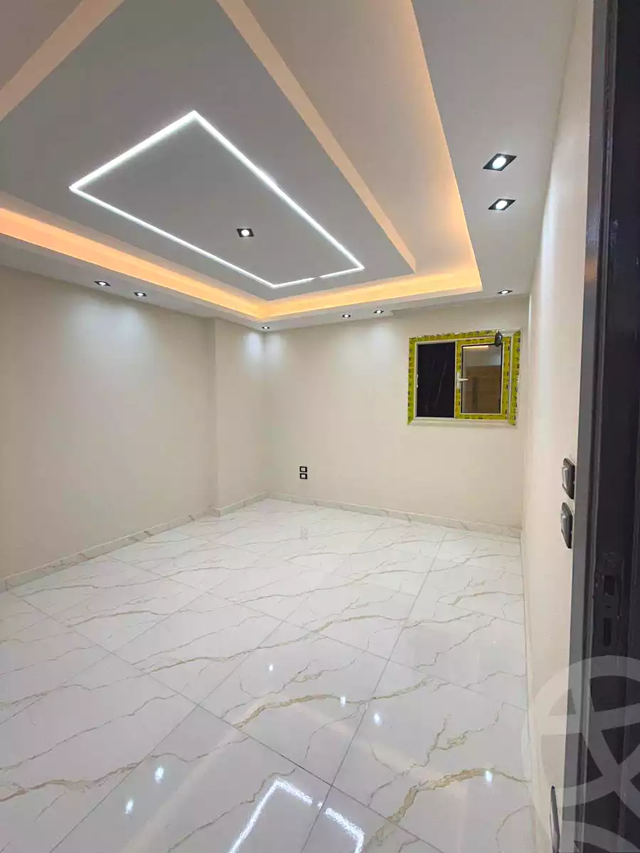 https://aqarmap.com.eg/ar/listing/7256893-for-sale-alexandria-el-asafra-shr-45