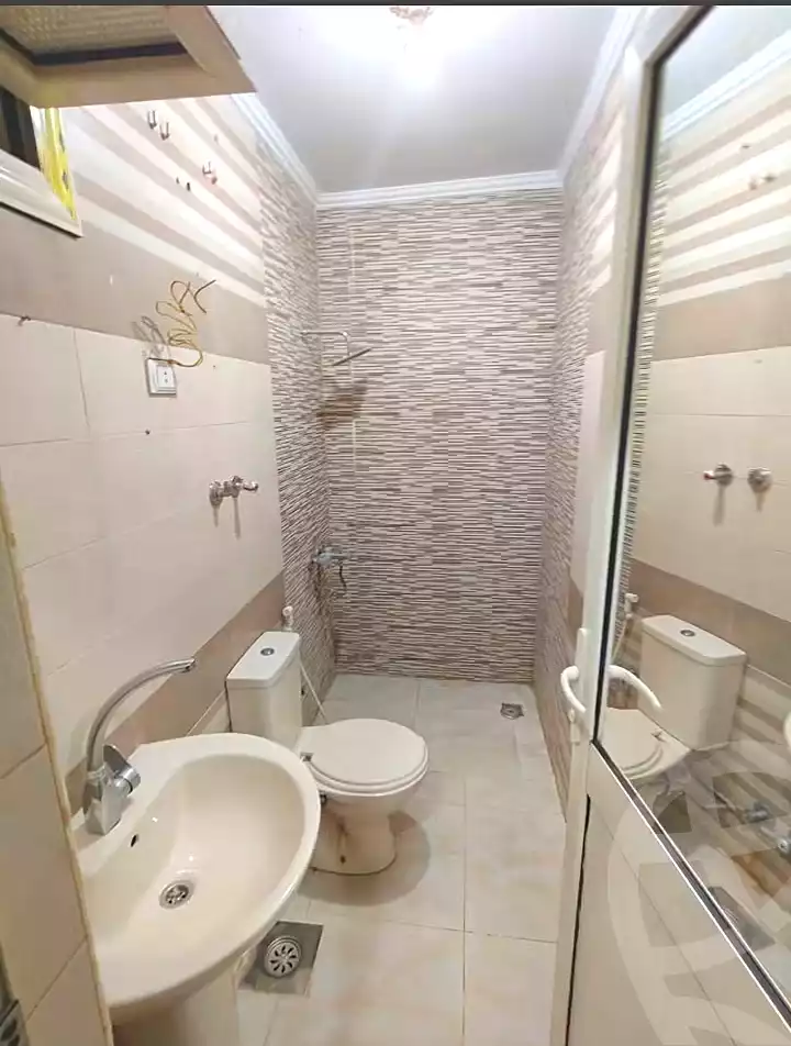 https://aqarmap.com.eg/en/listing/7256940-for-rent-cairo-ain-shams-mnshy-lthryr