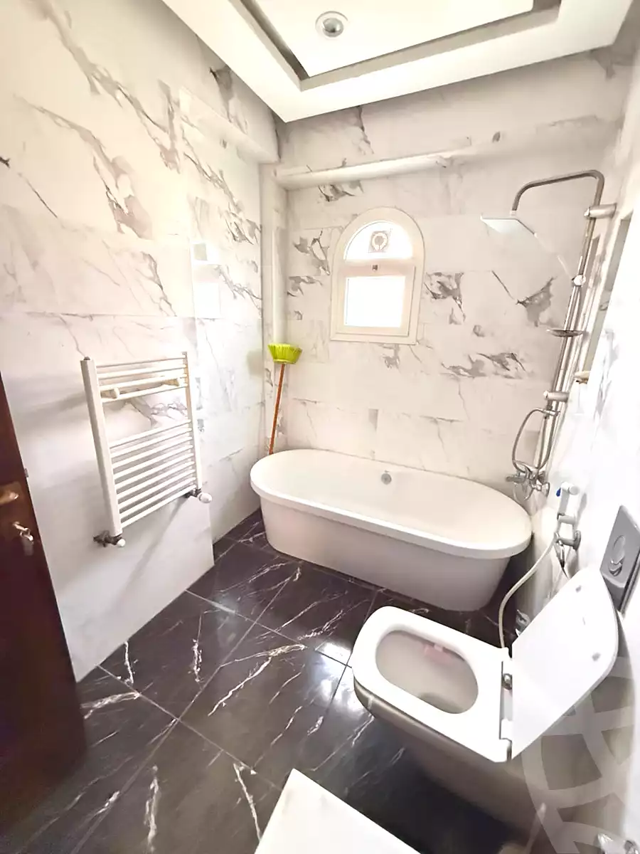 https://aqarmap.com.eg/ar/listing/7256934-for-rent-cairo-new-cairo-madinaty-lmntq-lthlthh-fylt-group-23