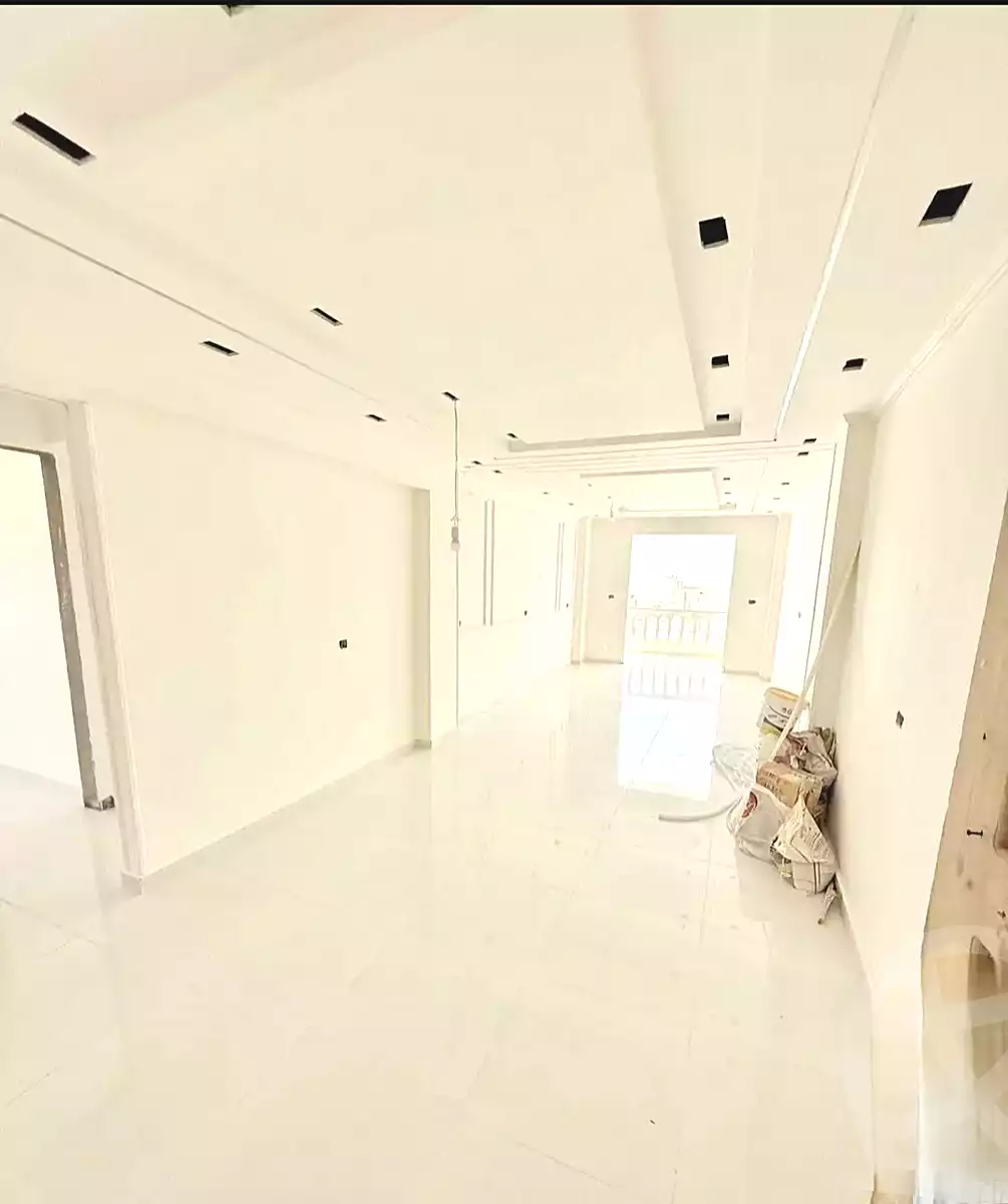 https://aqarmap.com.eg/en/listing/7257131-for-sale-alexandria-new-miami-street-10