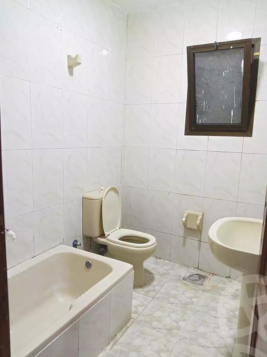 https://aqarmap.com.eg/ar/listing/7257459-for-sale-alexandria-al-agamy-shataa-el-nakheel