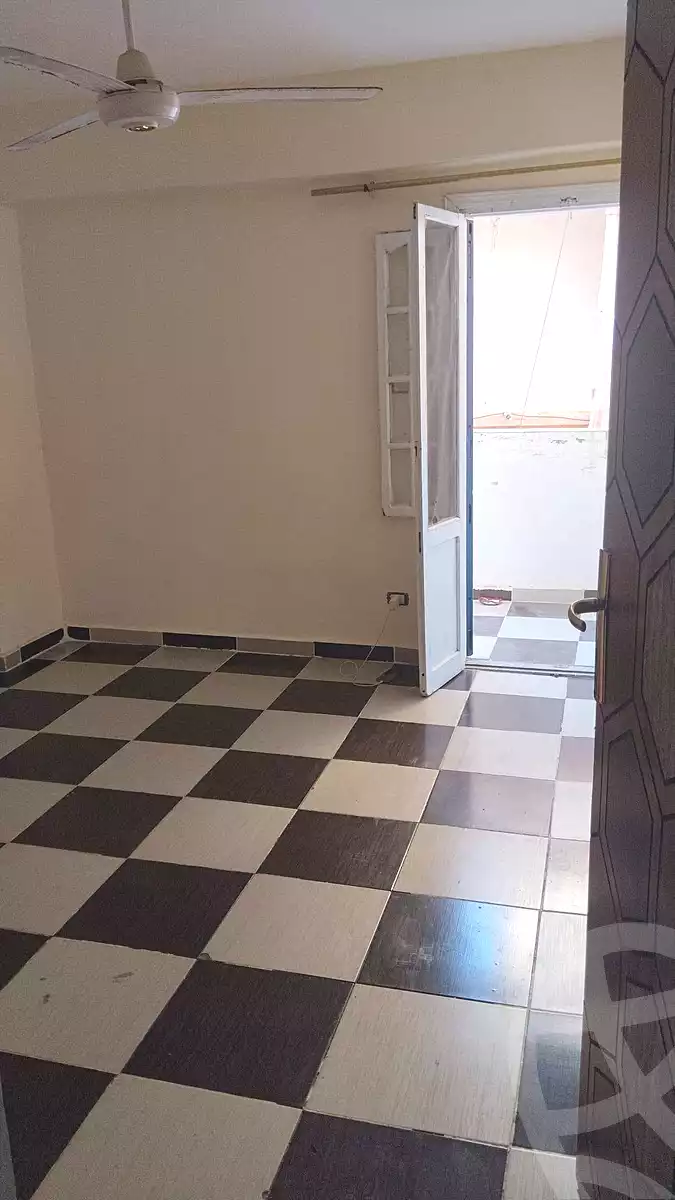 https://aqarmap.com.eg/ar/listing/7257476-for-rent-alexandria-al-agamy-el-hanouvel-al-haded-we-al-soulb-st