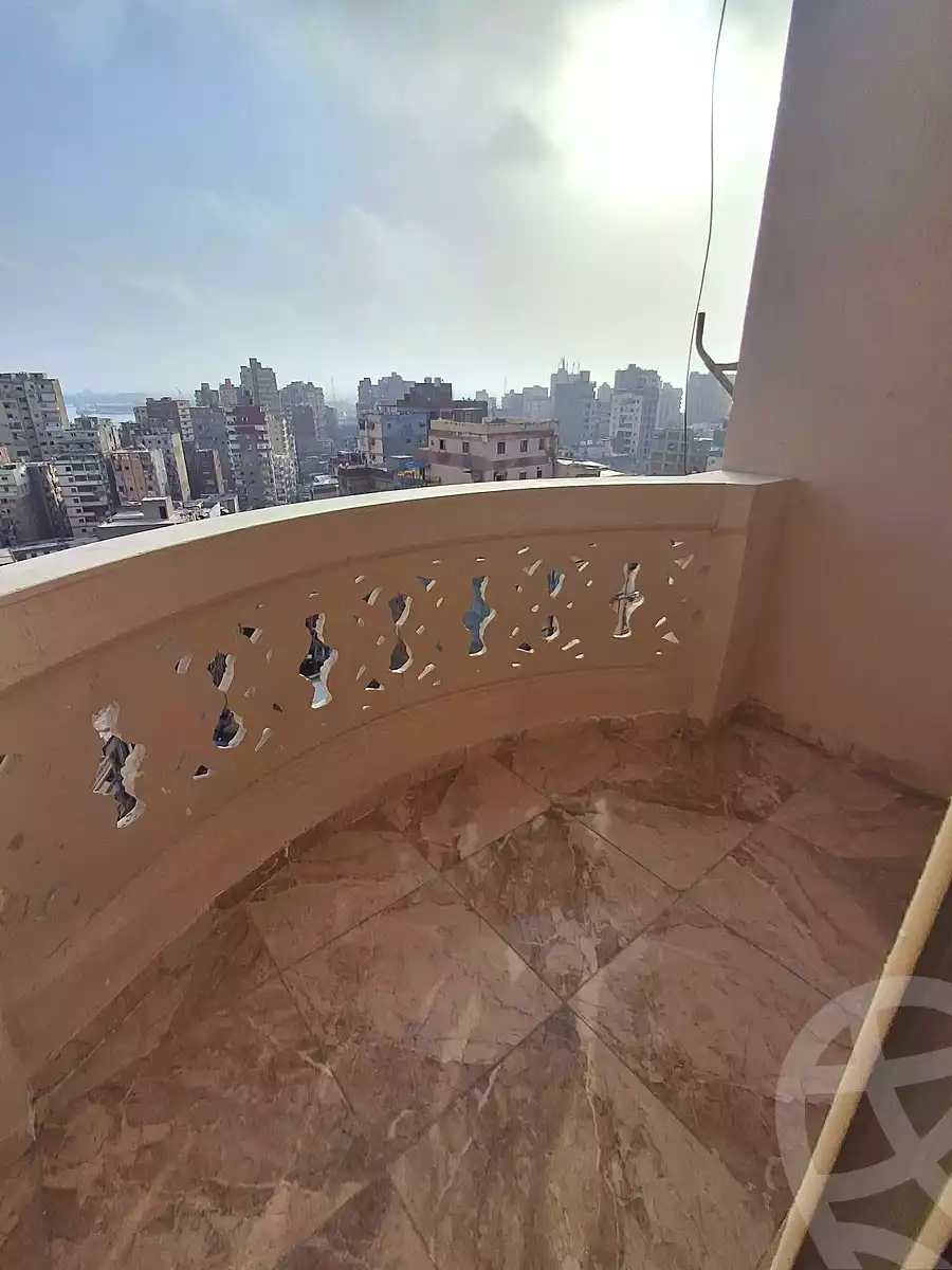 https://aqarmap.com.eg/ar/listing/7257597-for-sale-alexandria-rs-ltyn