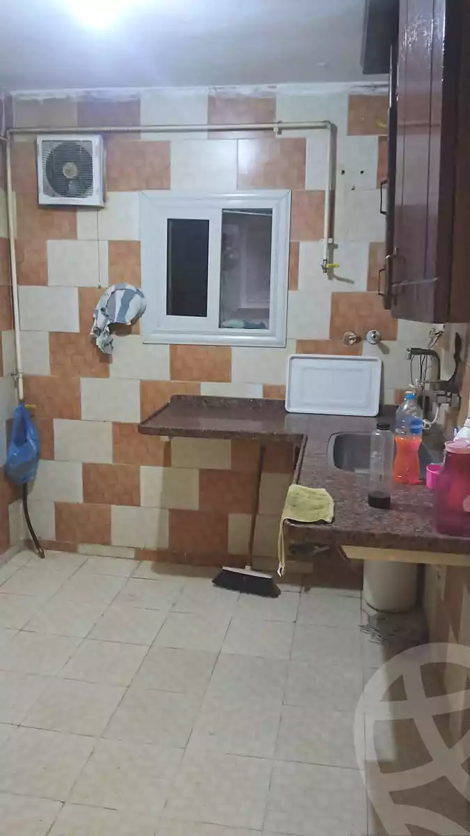 https://aqarmap.com.eg/ar/listing/7257738-for-rent-alexandria-al-agamy-el-hanouvel-al-haded-we-al-soulb-st