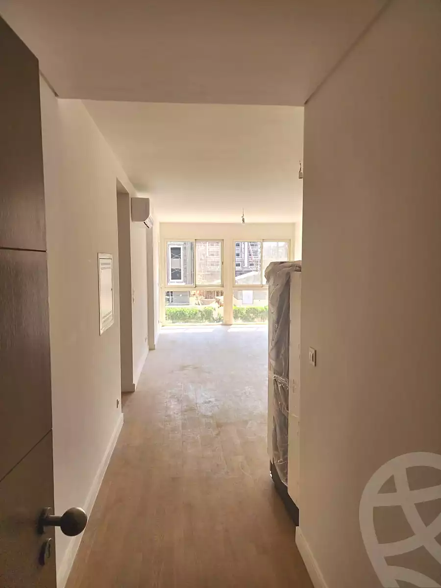 https://aqarmap.com.eg/ar/listing/7258091-for-rent-cairo-el-sheikh-zayed-city-compounds-kyrw-jyt-grand-residences-cairo-gate