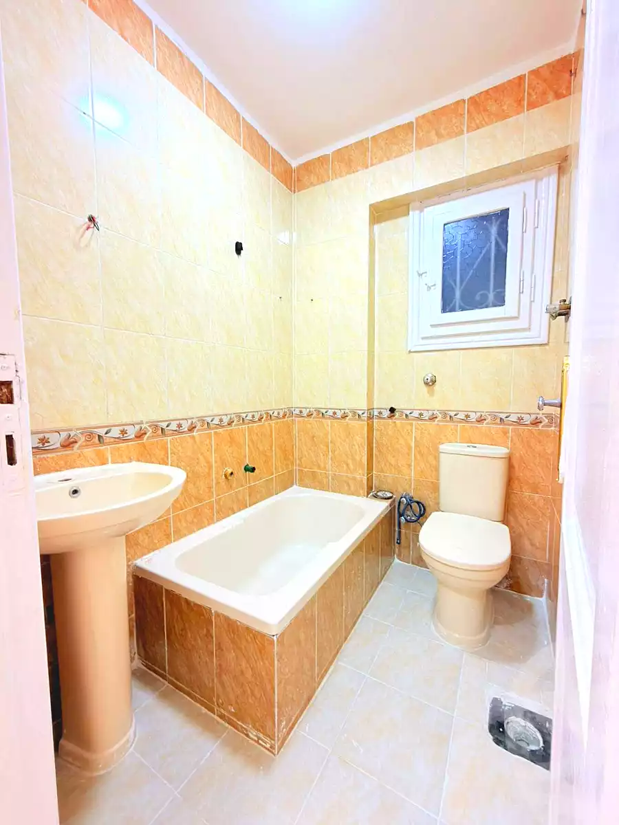 https://aqarmap.com.eg/ar/listing/7258483-for-sale-alexandria-al-agamy-shataa-el-nakheel