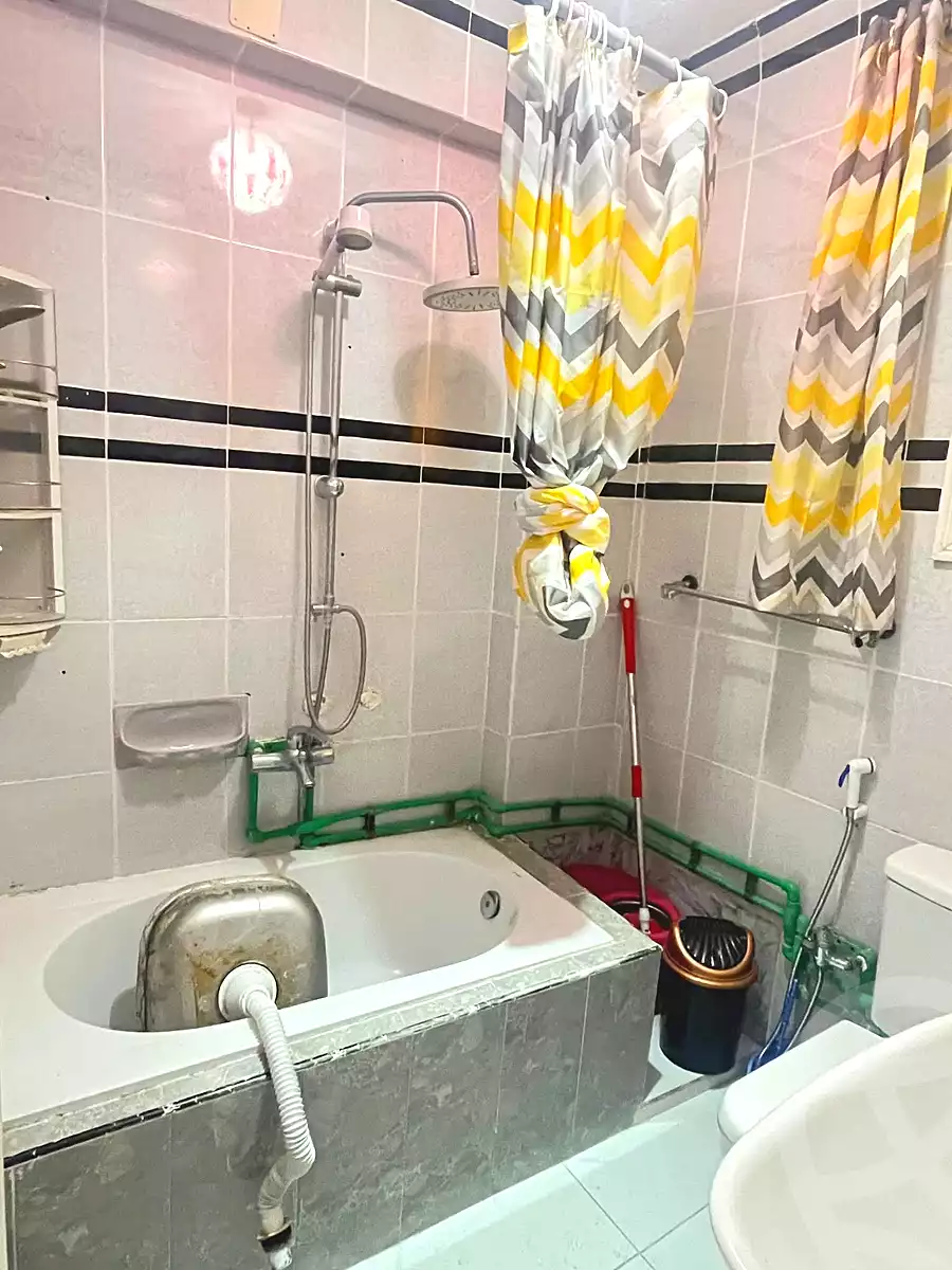 https://aqarmap.com.eg/en/listing/7258534-for-sale-alexandria-al-agamy-bw-ywsf