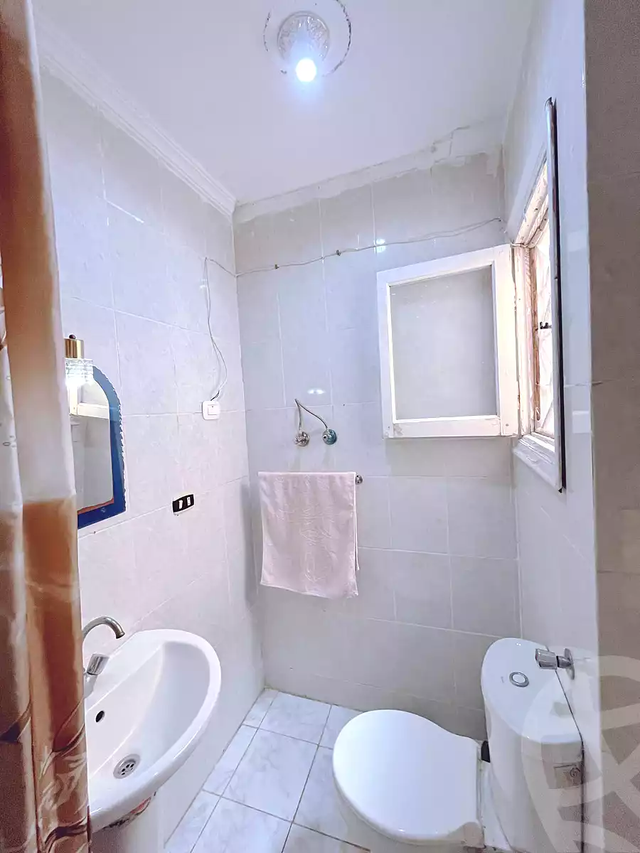 https://aqarmap.com.eg/ar/listing/7258881-for-sale-alexandria-al-agamy-lbytsh-shahr-al-assal-st