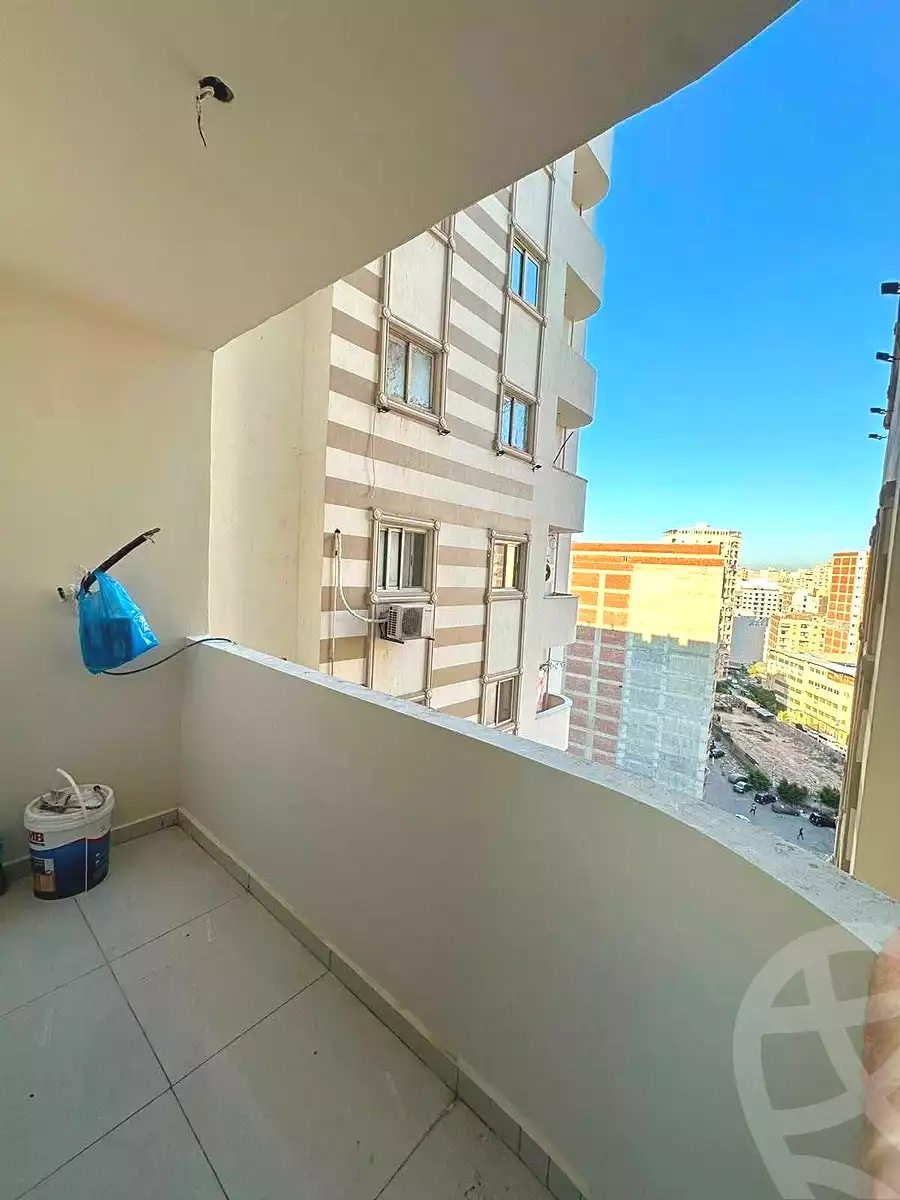 https://aqarmap.com.eg/ar/listing/7258996-for-sale-alexandria-lsywf-city-light-compound