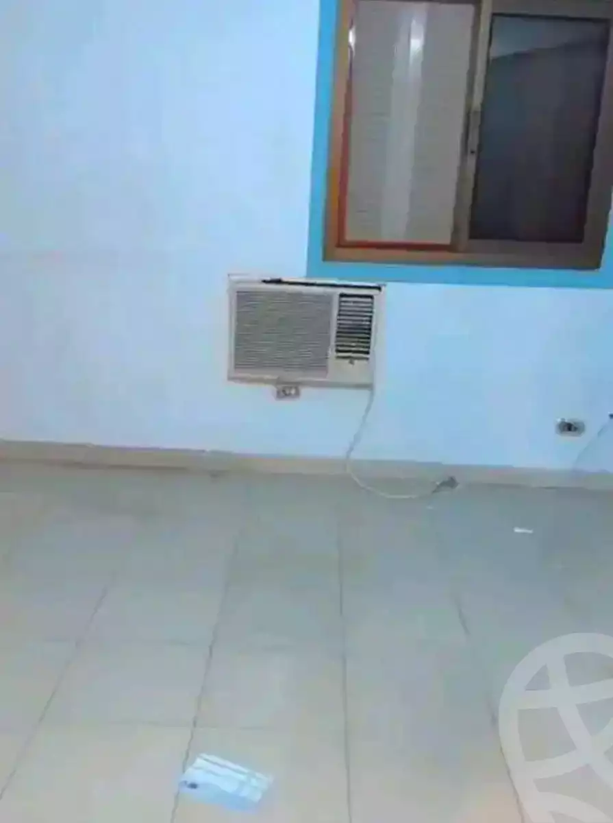 https://aqarmap.com.eg/ar/listing/7259091-for-sale-alexandria-sydy-bshr-sydy-bshr-bhry-el-sultan-abd-el-hamid-st