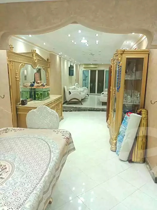 https://aqarmap.com.eg/ar/listing/7259273-for-sale-cairo-helwan-helwan-el-sharkeya-mostafa-safwat-st