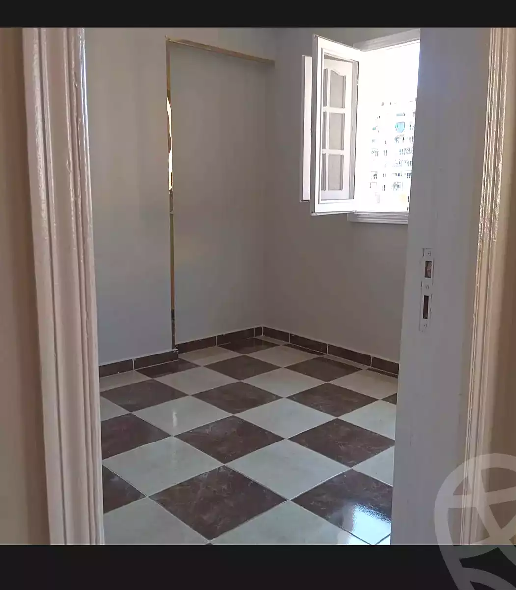 https://aqarmap.com.eg/ar/listing/7259320-for-sale-alexandria-sydy-bshr-sydy-bshr-qbly-cairo-st