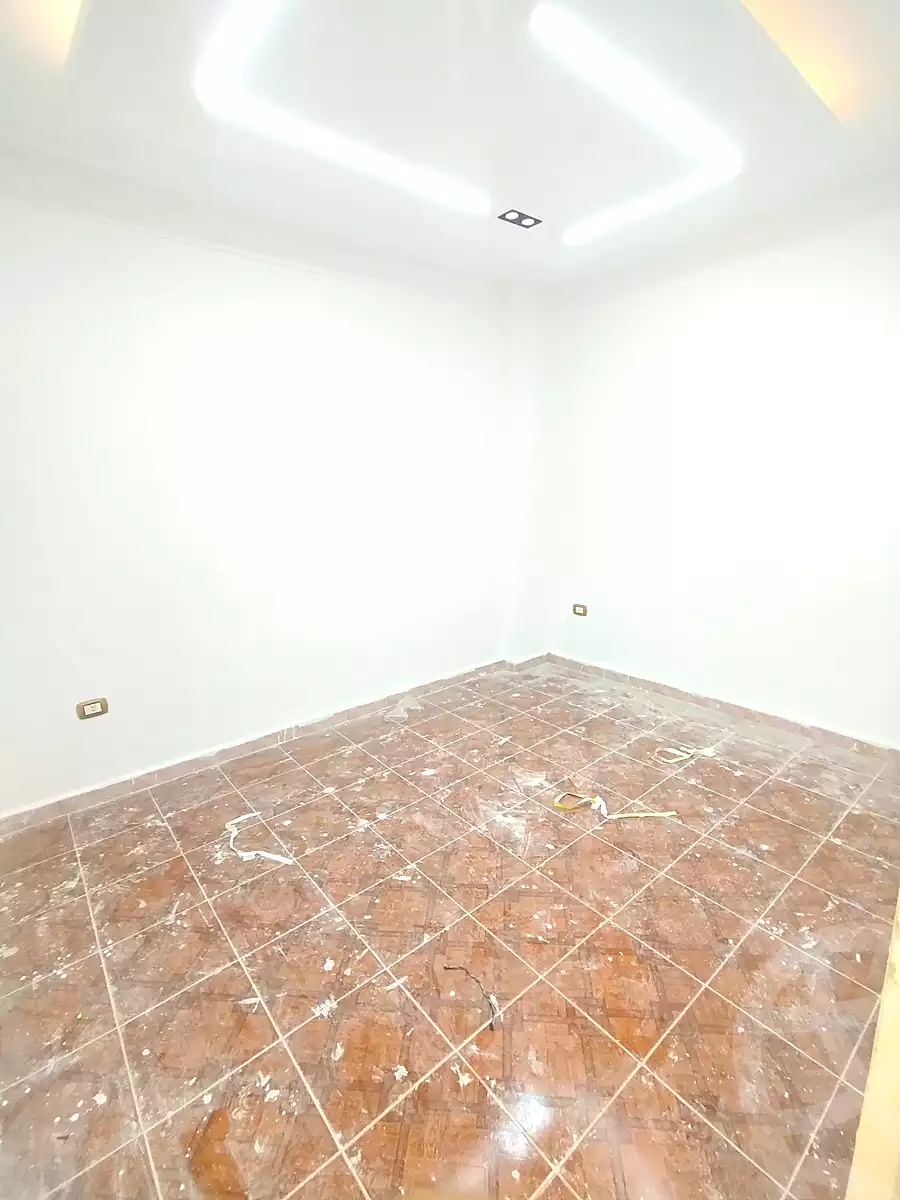 https://aqarmap.com.eg/en/listing/7259611-for-sale-alexandria-lsywf-el-falki