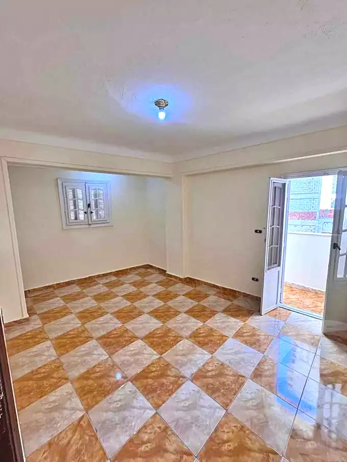 https://aqarmap.com.eg/ar/listing/7259663-for-sale-alexandria-el-asafra-shr-45