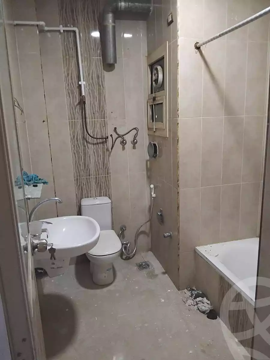 https://aqarmap.com.eg/ar/listing/7260254-for-rent-cairo-helwan-hadayek-helwan-nile-corniche-st