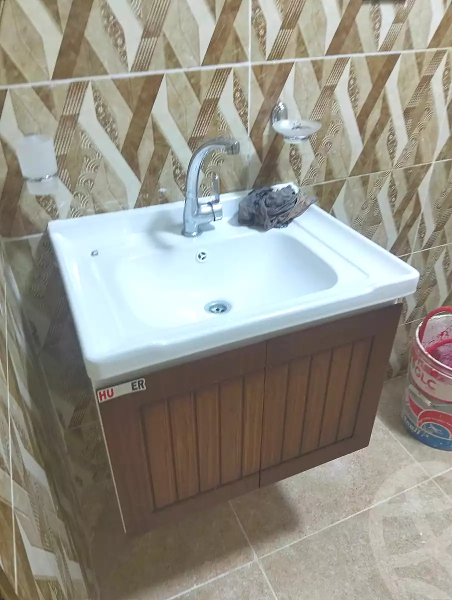 https://aqarmap.com.eg/en/listing/7260413-for-sale-alexandria-al-agamy-el-hanouvel-radwan-st