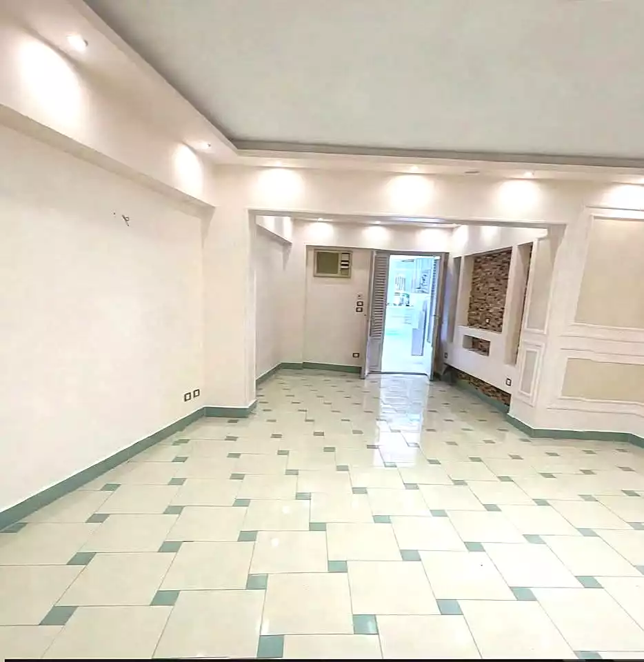 https://aqarmap.com.eg/ar/listing/7260438-for-sale-alexandria-sydy-bshr-sydy-bshr-bhry-khalil-hamada-st