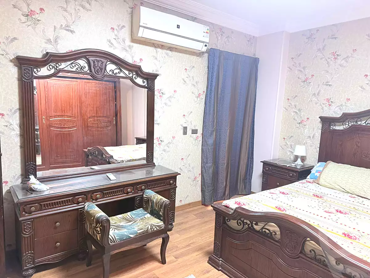 https://aqarmap.com.eg/ar/listing/7260484-for-rent-cairo-new-cairo-south-investors-al-gezira-st