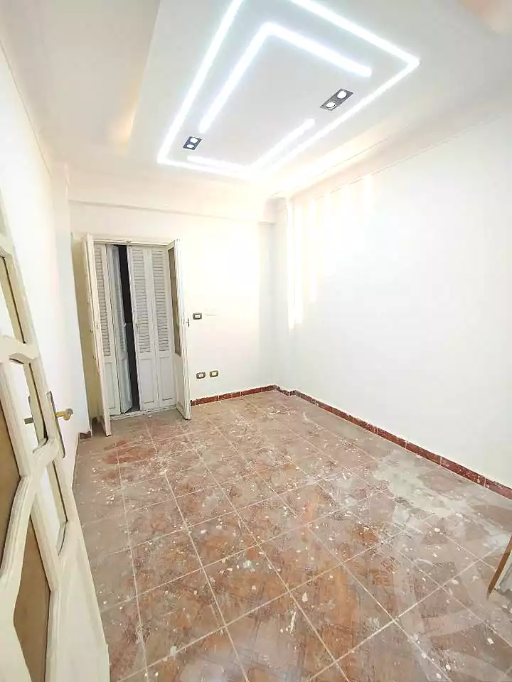 https://aqarmap.com.eg/ar/listing/7260521-for-sale-alexandria-lsywf-el-falki