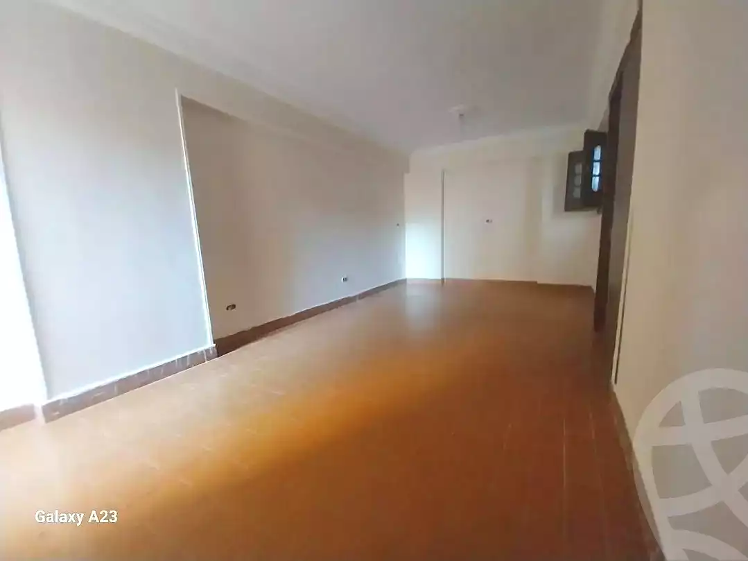 https://aqarmap.com.eg/ar/listing/7260718-for-sale-alexandria-ganaklis-shr-bw-qyr-tryq-lhry