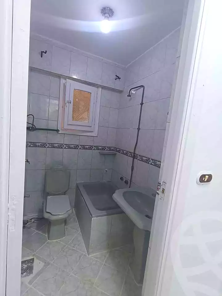 https://aqarmap.com.eg/en/listing/7260796-for-sale-alexandria-al-agamy-shataa-el-nakheel