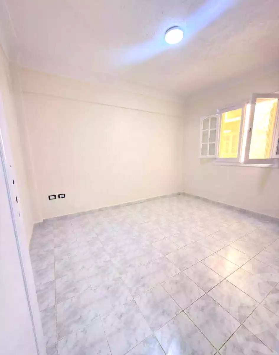 https://aqarmap.com.eg/en/listing/7260880-for-sale-alexandria-al-agamy-shataa-el-nakheel