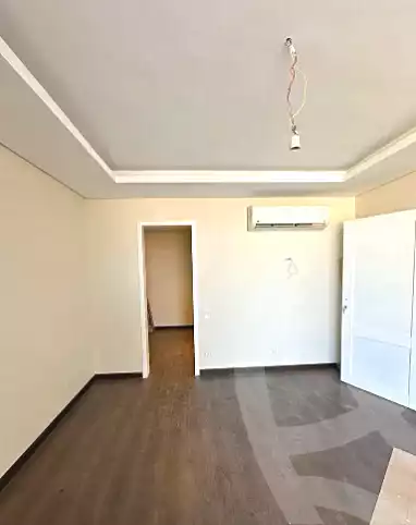 2 BR Apartment in Joulz, photo 8 of 10