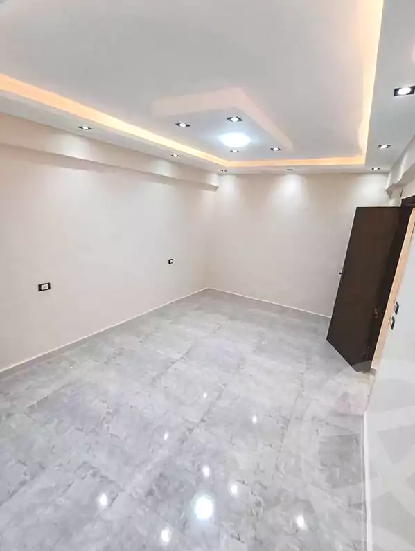https://aqarmap.com.eg/en/listing/7261277-for-sale-alexandria-al-agamy-lbytsh-el-saleheen-mosque-st