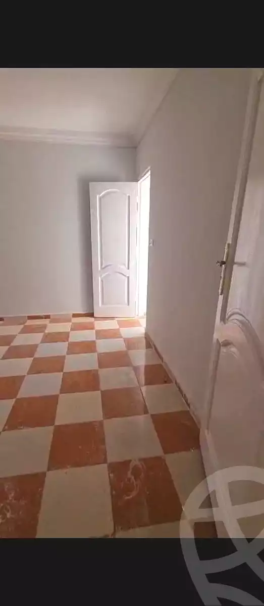 https://aqarmap.com.eg/en/listing/7261426-for-sale-cairo-faisal-kafr-tohormos-queen-nazli-st