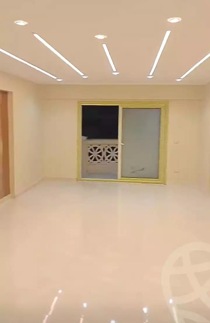 https://aqarmap.com.eg/ar/listing/7261464-for-sale-alexandria-sydy-bshr-sydy-bshr-bhry-gamal-abd-el-nasir-st