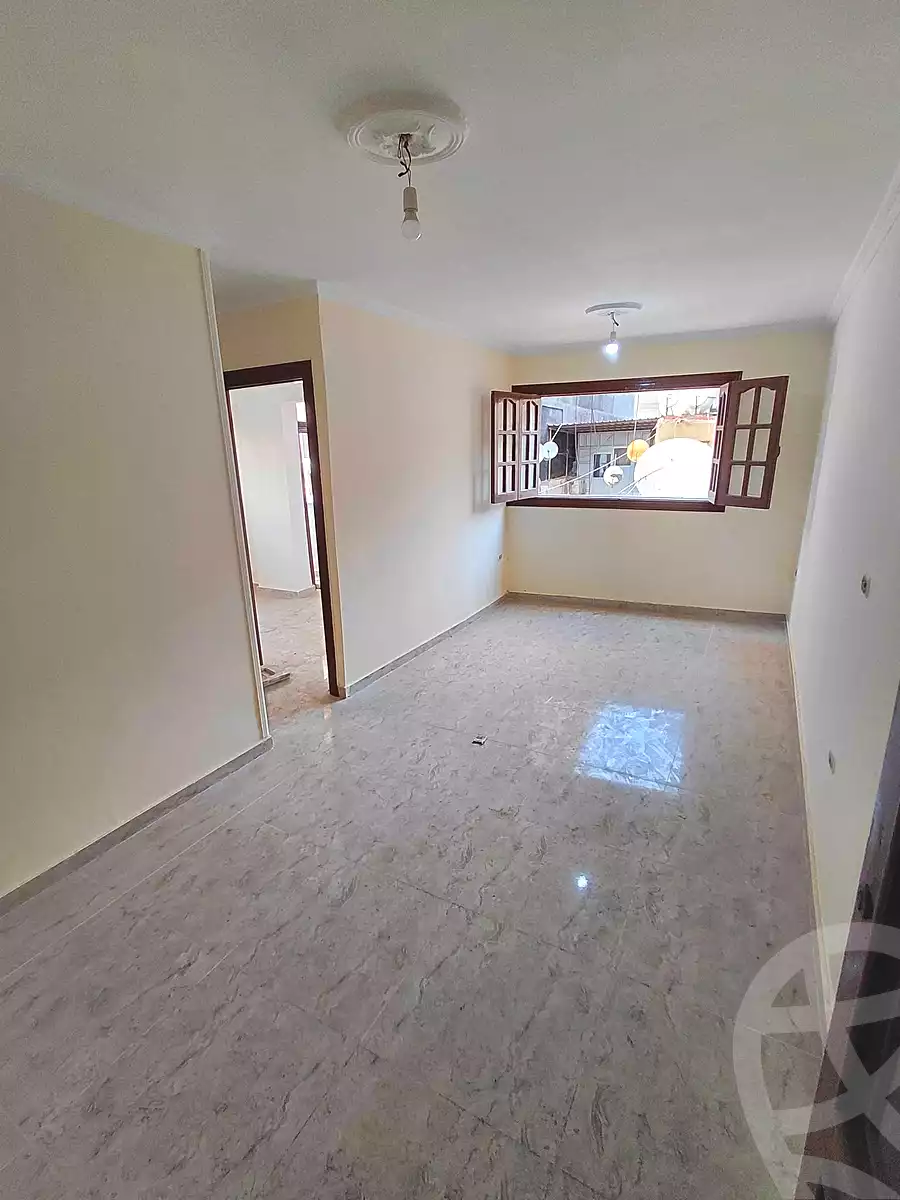 https://aqarmap.com.eg/en/listing/7261671-for-sale-alexandria-ganaklis-el-arwam-church-st