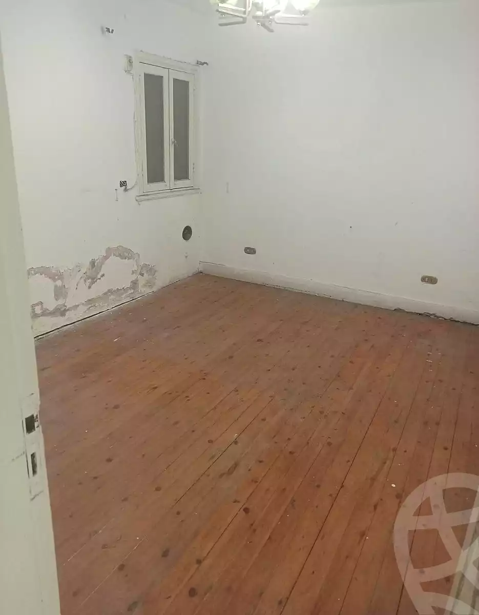 https://aqarmap.com.eg/ar/listing/7261820-for-rent-alexandria-miami