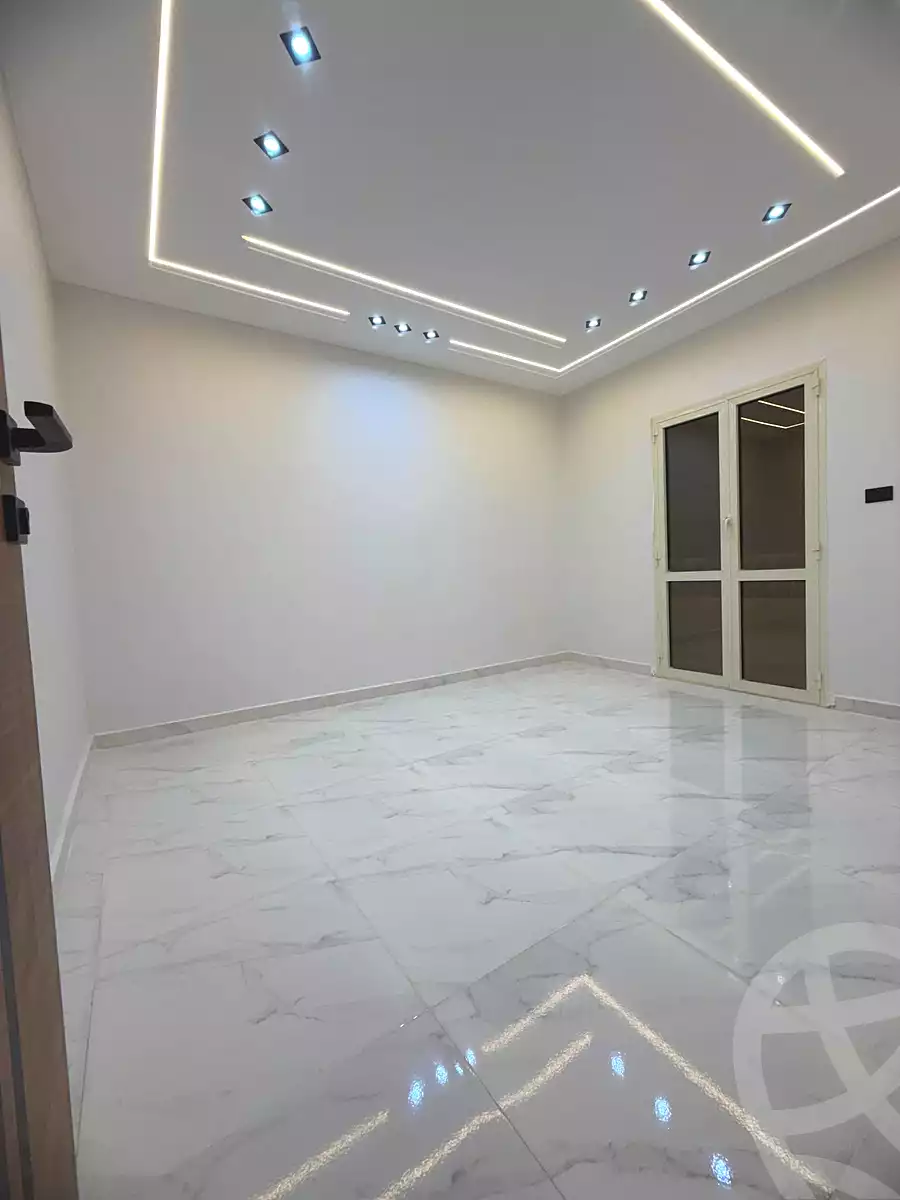 https://aqarmap.com.eg/ar/listing/7262257-for-sale-alexandria-el-asafra-l-sfr-bhry