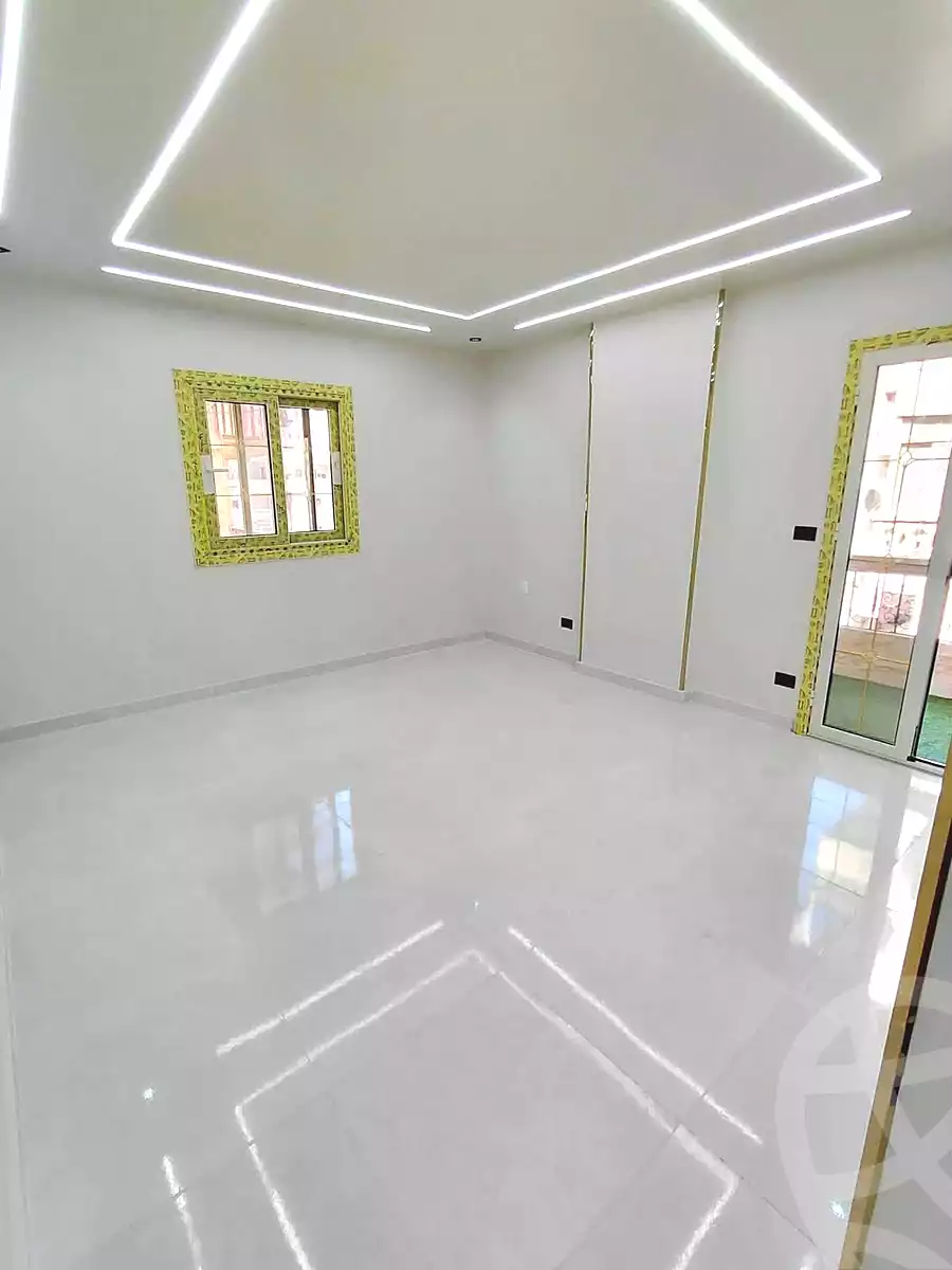 https://aqarmap.com.eg/en/listing/7262281-for-sale-alexandria-sydy-bshr-sydy-bshr-bhry-shr-mhmwd-l-yswy